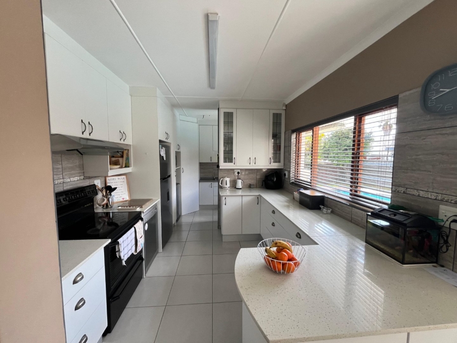 3 Bedroom Property for Sale in Beacon Bay Eastern Cape